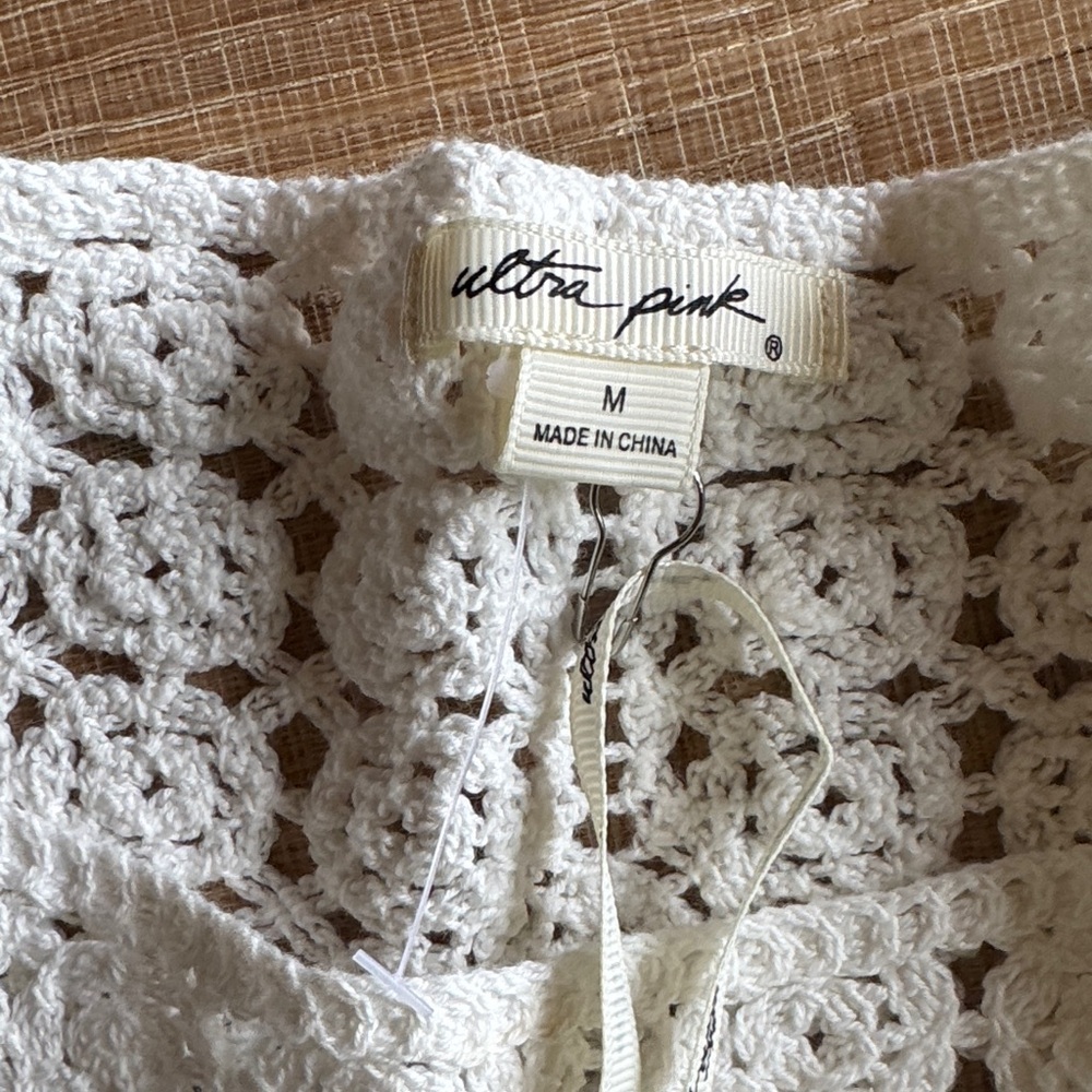 Ultra Pink Cream Lace Blouse - Picture 2 of 6